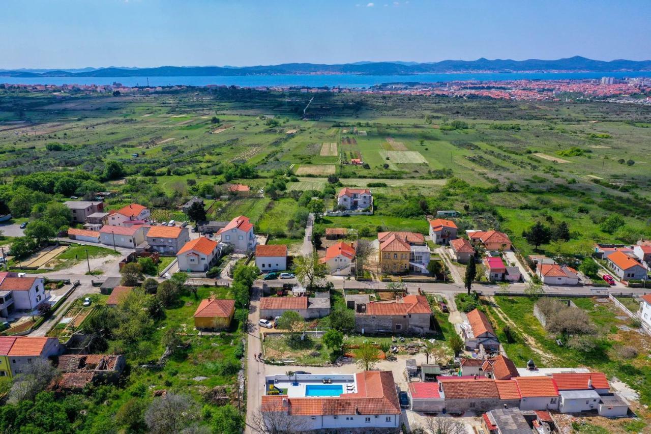Villa Mare - With Heated Pool Zadar Exteriör bild